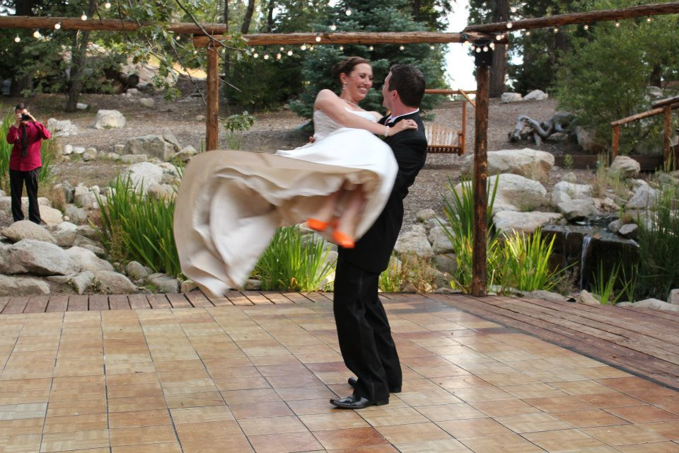 Dance lessons for exciting wedding moments