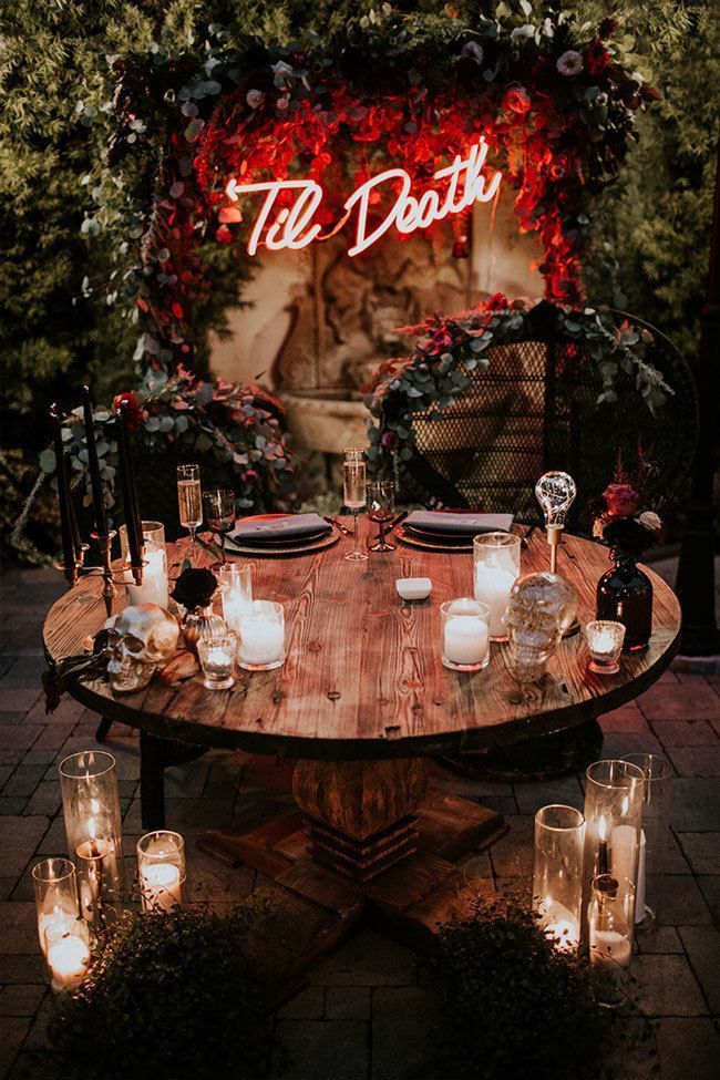 Til Death Do Us Part How To Have A Stylish Halloween Wedding - Bella Ballroom