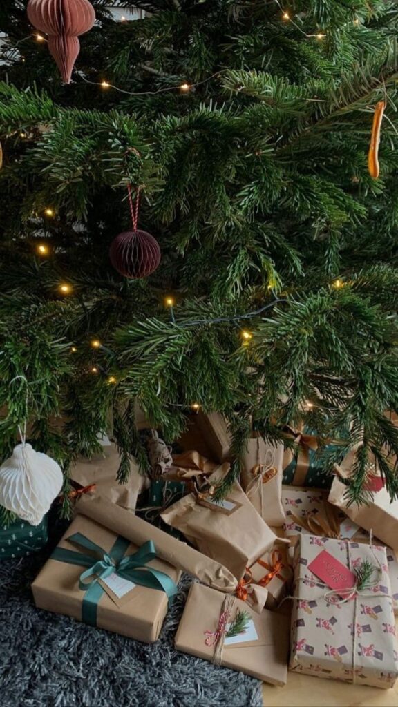 The Big Juggle: Planning a wedding during Holiday season Unknown - Bella Ballroom